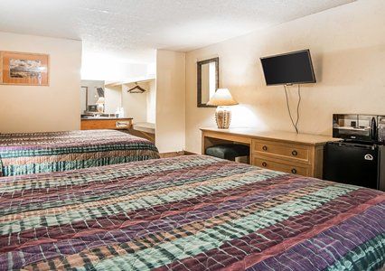 Econo Lodge Inn & Suites Kalispell - Glacier National Park Gateway Rum bild